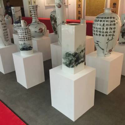 深圳展览展示服务 瓷器花瓶烤漆展柜租赁与专业展览工厂解决方案